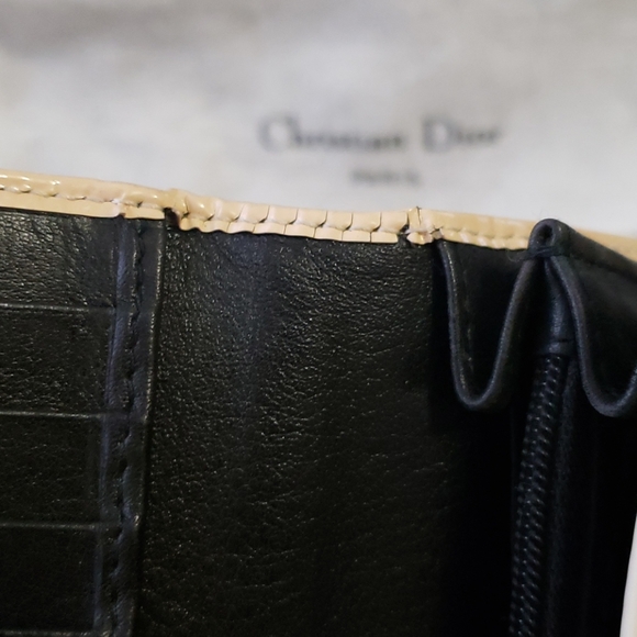 ❣SOLD Christian Dior Wallet❣ - Picture 15 of 16